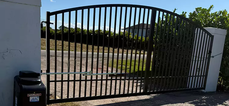 Driveway Fence Repair Wellesley